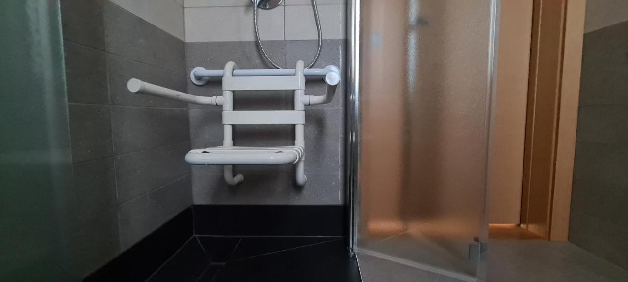 Garda Lake Aloha Apartments Torbole Sul Garda Exteriör bild