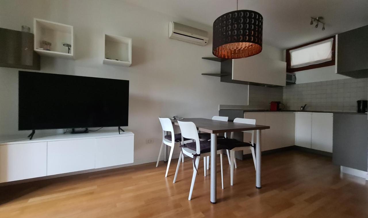 Garda Lake Aloha Apartments Torbole Sul Garda Exteriör bild